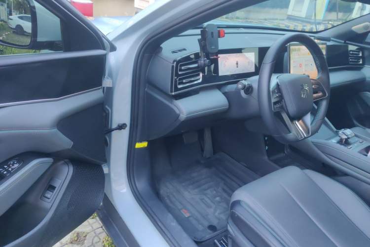 Used BYD Qin L 2024 DM-i 80KM Beyond Model Driver Seat