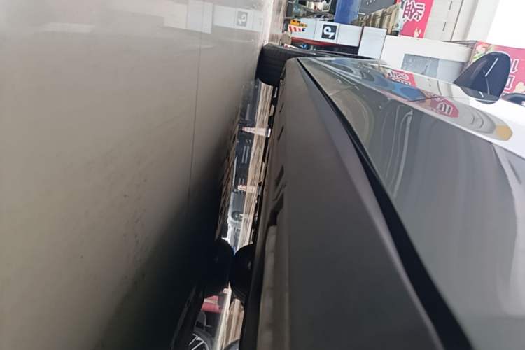 Used BYD Qin L 2024 DM-i 80KM Leading Model Left Side Sill