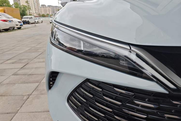 Used BYD Qin L 2024 DM-i 120KM Leading Model Right Front Headlight