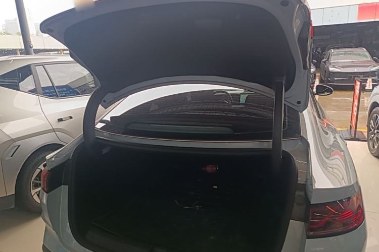 Used BYD Qin L 2024 DM-i 80KM Leading Model Trunk