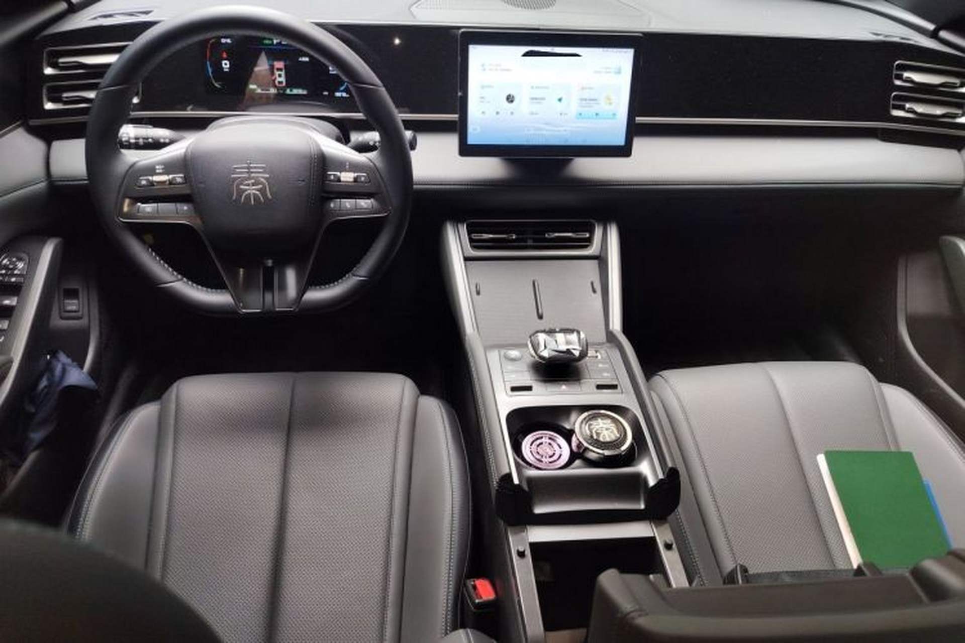 Used BYD Qin L 2024 DM-i 80KM Leading Model Center Console