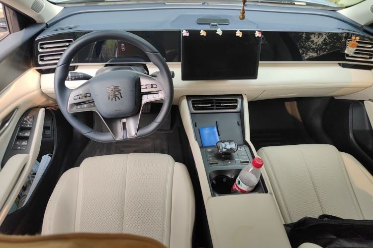 Used BYD Qin L 2024 DM-i 120KM Leading Model Center Console