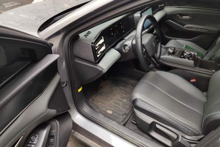 Used BYD Qin L 2024 DM-i 80KM Leading Model Driver Seat