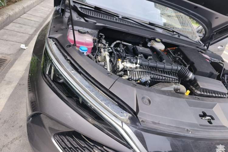 Used BYD Qin L 2024 DM-i 120KM Leading Model Engine Bay Right