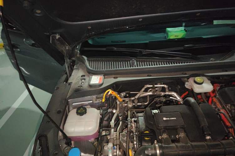 Used BYD Qin L 2024 DM-i 80KM Leading Model Engine Bay Right