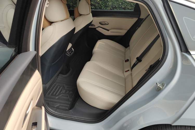 Used BYD Qin L 2024 DM-i 120KM Leading Model Left Rear Seat