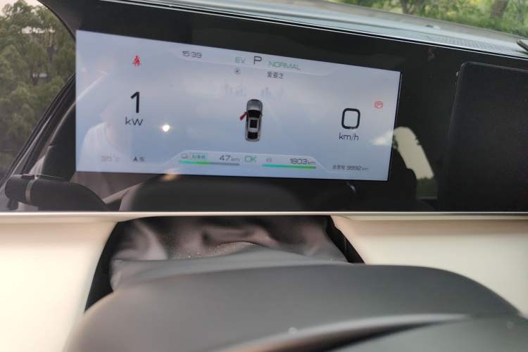 Used BYD Qin L 2024 DM-i 120KM Leading Model Odometer Close Up