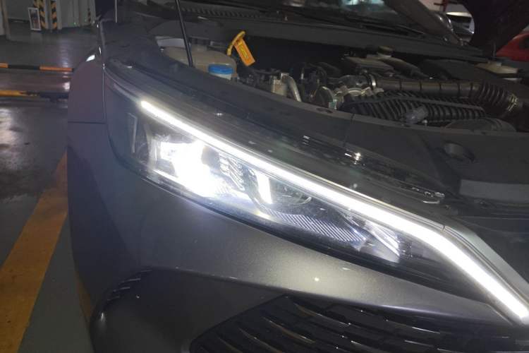 Used BYD Qin L 2024 DM-i 80KM Beyond Model Right Front Headlight