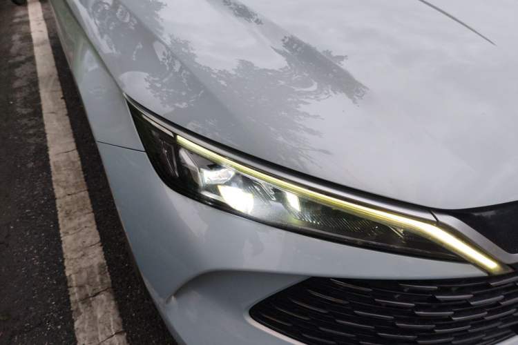 Used BYD Qin L 2024 DM-i 80KM Beyond Model Right Front Headlight