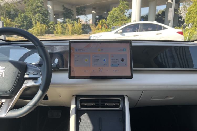 Used BYD Qin L 2024 DM-i 80KM Beyond Model Audio And AC Panel