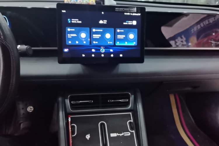 Used BYD Qin L 2024 DM-i 80KM Leading Model Audio And AC Panel