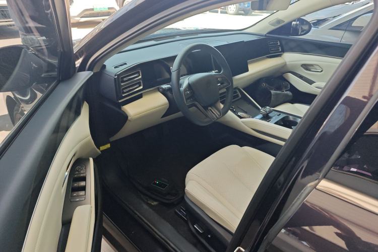 Used BYD Qin L 2024 DM-i 80KM Beyond Model Driver Seat