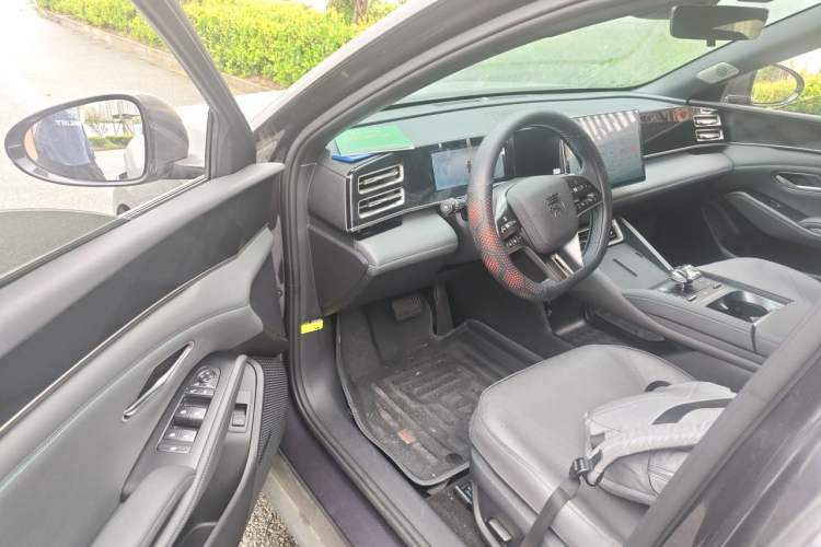 Used BYD Qin L 2024 DM-i 80KM Beyond Model Driver Seat