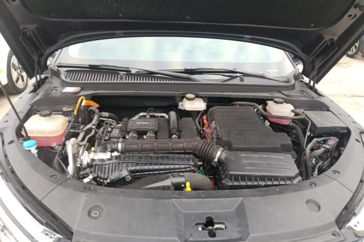 Used BYD Qin L 2024 DM-i 80KM Leading Model Engine Bay