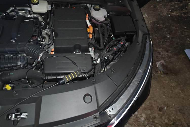 Used BYD Qin L 2024 DM-i 120KM Beyond Model Engine Bay Left