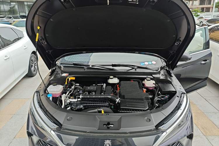 Used BYD Qin L 2024 DM-i 80KM Beyond Model Engine Bay