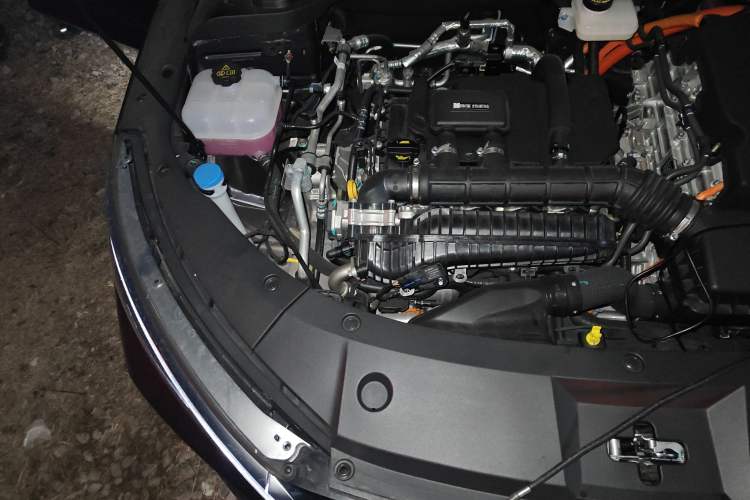 Used BYD Qin L 2024 DM-i 120KM Beyond Model Engine Bay Right