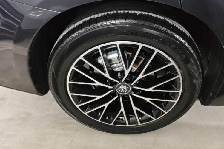 Used BYD Qin L 2024 DM-i 120KM Excellence Model Exterior 5