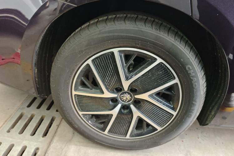Used BYD Qin L 2024 DM-i 80KM Beyond Model Exterior 5