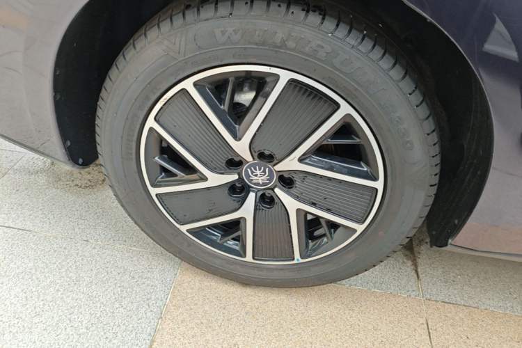 Used BYD Qin L 2024 DM-i 80KM Beyond Model Exterior 5