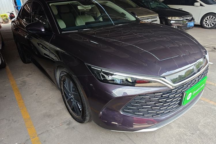 Used BYD Qin L 2024 DM-i 80KM Beyond Model Front Right 45 Deg