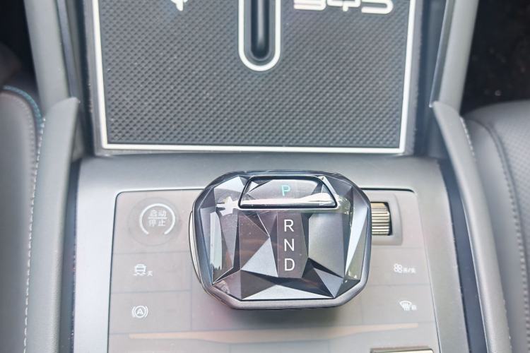 Used BYD Qin L 2024 DM-i 120KM Leading Model Gear Lever