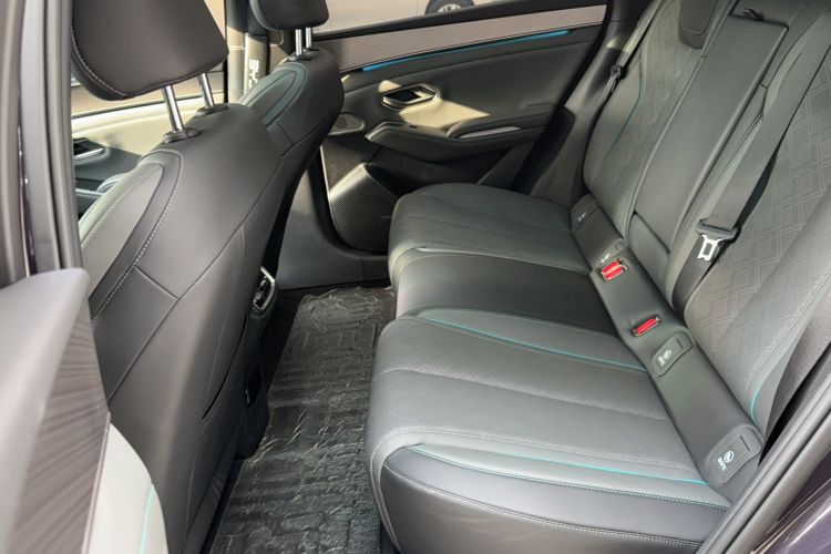 Used BYD Qin L 2024 DM-i 120KM Excellence Model Interior 1
