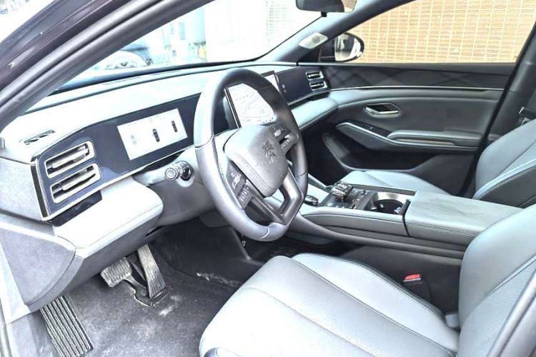 Used BYD Qin L 2024 DM-i 120KM Leading Model Interior 2