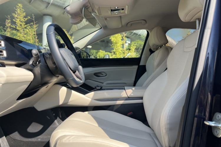Used BYD Qin L 2024 DM-i 80KM Beyond Model Interior 3