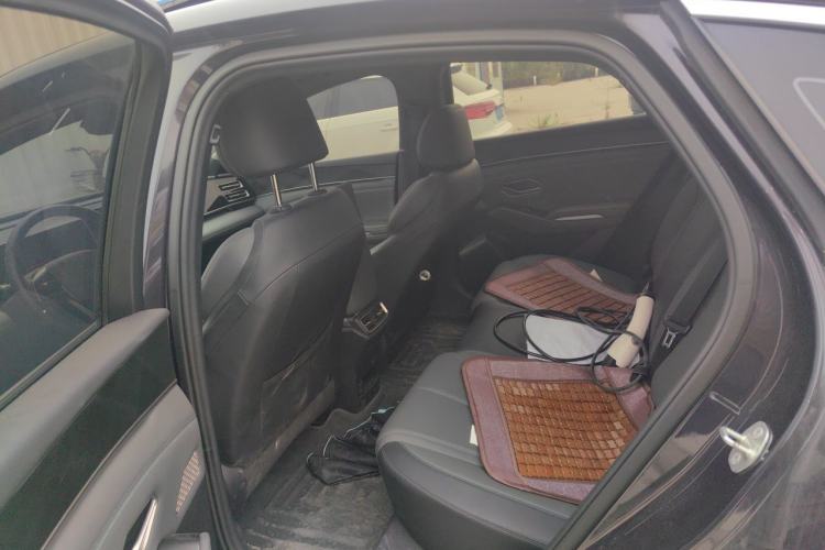 Used BYD Qin L 2024 DM-i 120KM Leading Model Interior 4