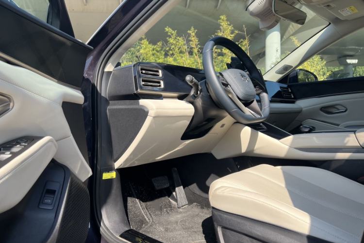 Used BYD Qin L 2024 DM-i 80KM Beyond Model Interior 5