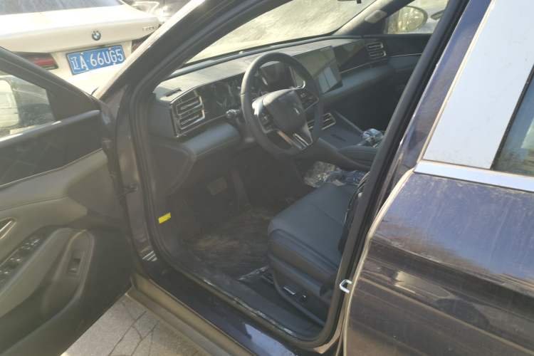Used BYD Qin L 2024 DM-i 120KM Leading Model Left Front Seat