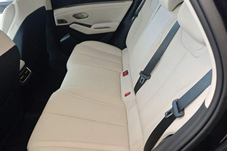 Used BYD Qin L 2024 DM-i 80KM Beyond Model Left Rear Seat