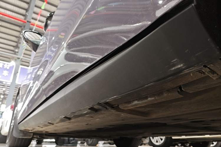 Used BYD Qin L 2024 DM-i 120KM Beyond Model Left Side Sill