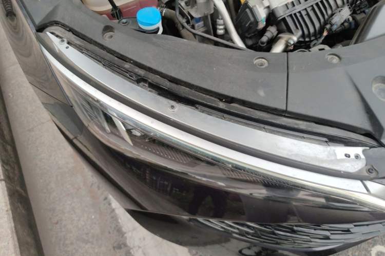 Used BYD Qin L 2024 DM-i 80KM Beyond Model Right Front Headlight