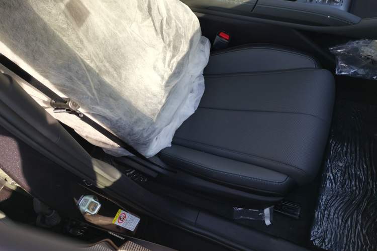 Used BYD Qin L 2024 DM-i 120KM Leading Model Right Front Seat