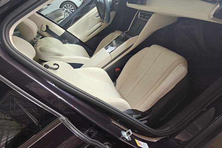 Used BYD Qin L 2024 DM-i 80KM Beyond Model Right Front Seat