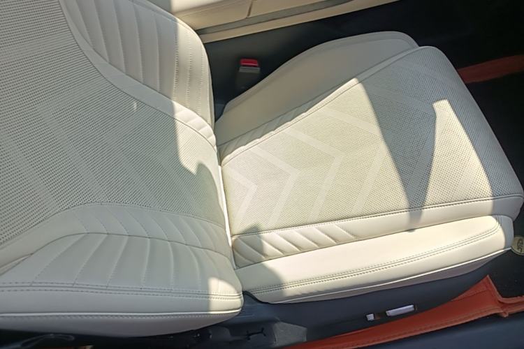 Used BYD Qin L 2024 DM-i 120KM Excellence Model Right Front Seat