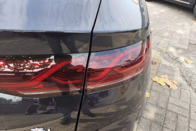 Used BYD Qin L 2024 DM-i 80KM Beyond Model Right Rear Taillight