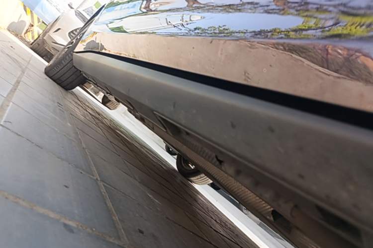 Used BYD Qin L 2024 DM-i 120KM Excellence Model Right Side Sill