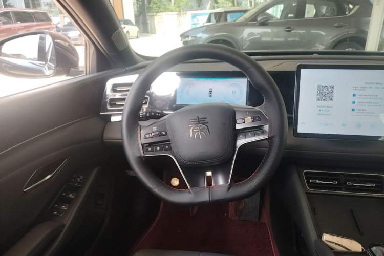 Used BYD Qin L 2024 DM-i 80KM Beyond Model Steering Wheel