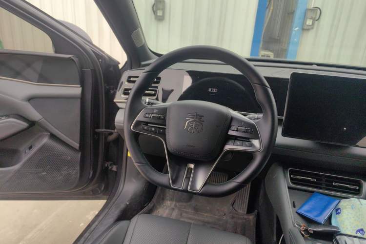 Used BYD Qin L 2024 DM-i 120KM Leading Model Steering Wheel