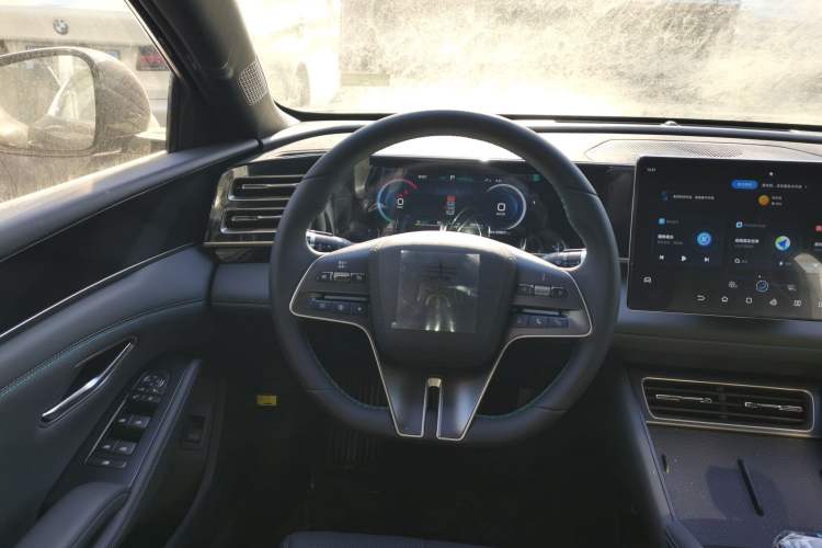 Used BYD Qin L 2024 DM-i 120KM Leading Model Steering Wheel