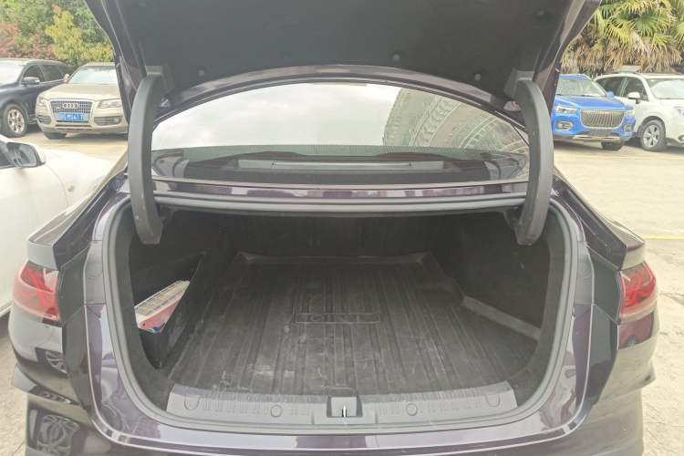 Used BYD Qin L 2024 DM-i 120KM Beyond Model Trunk