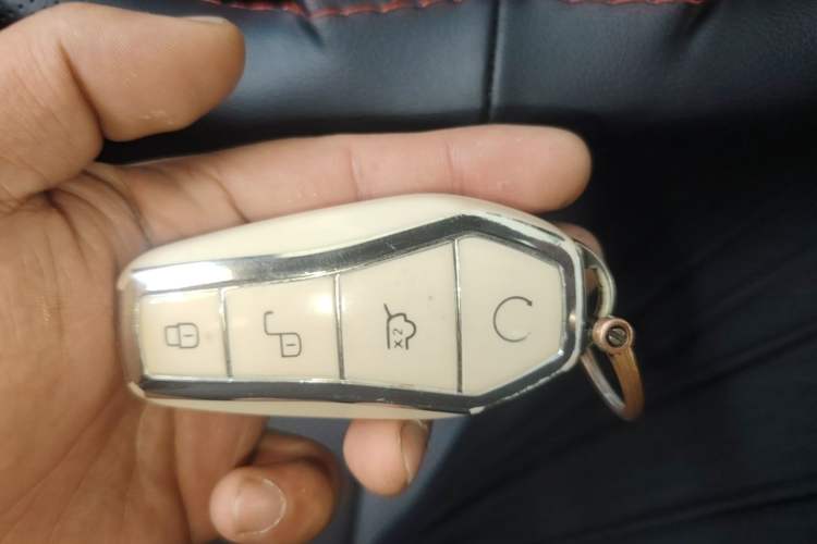 Used BYD Qin L 2024 DM-i 80KM Beyond Model Vehicle Key