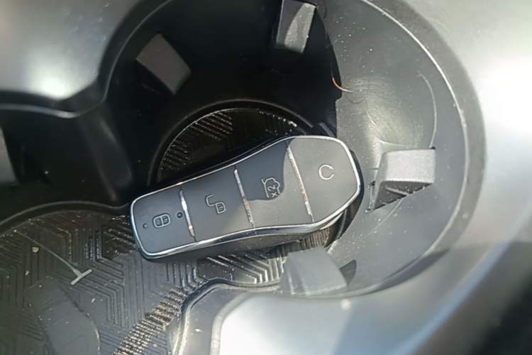 Used BYD Qin L 2024 DM-i 120KM Excellence Model Vehicle Key
