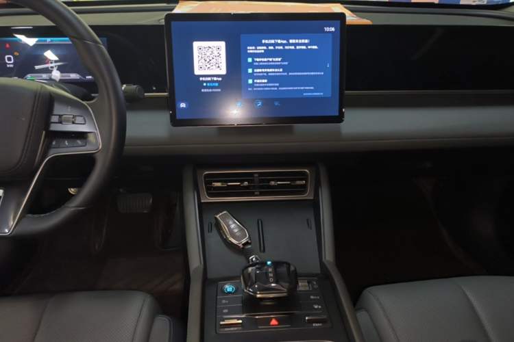 Used BYD Qin L 2024 DM-i 120KM Leading Model Audio And AC Panel