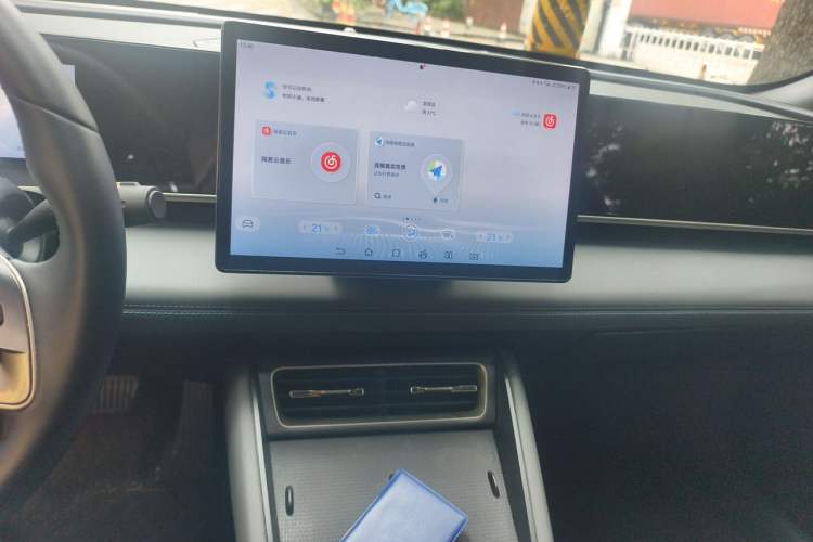 Used BYD Qin L 2024 DM-i 120KM Leading Model Audio And AC Panel