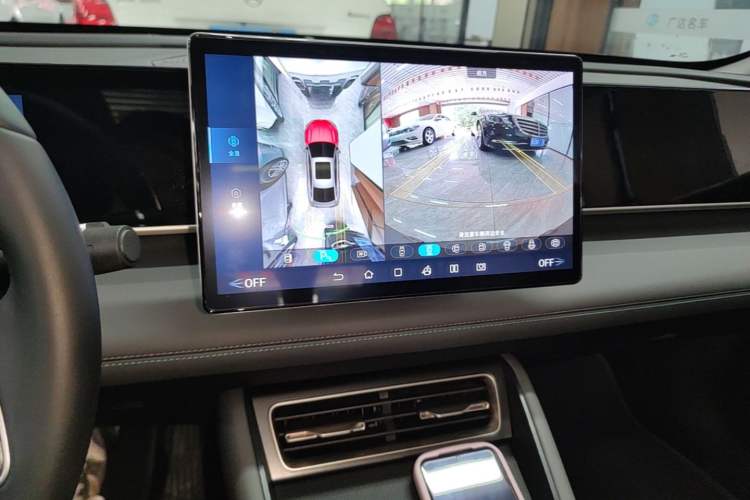 Used BYD Qin L 2024 DM-i 120KM Leading Model Audio And AC Panel