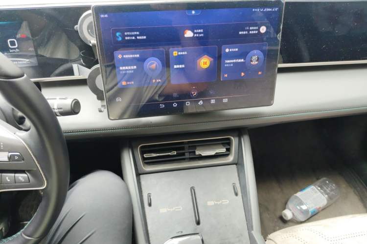 Used BYD Qin L 2024 DM-i 120KM Beyond Model Audio And AC Panel